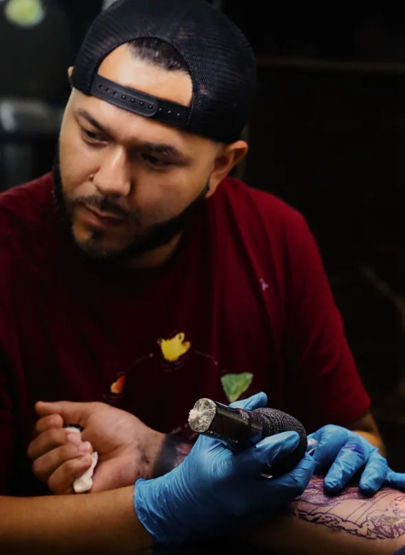 chicago-tattoo-artist-tito shadez